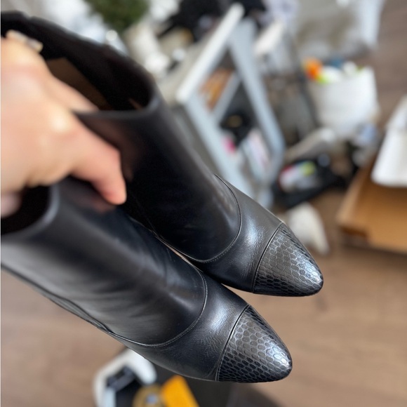 Christian Louboutin Black Heeled Boots with Red Soles - Picture 5 of 13